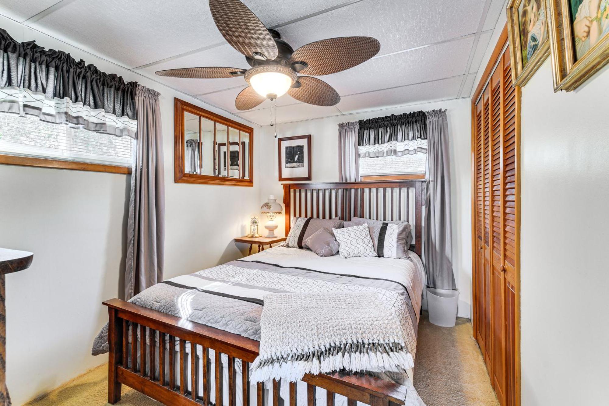 Waterfront Wolcott Vacation Rental With Deck And Views Exterior foto