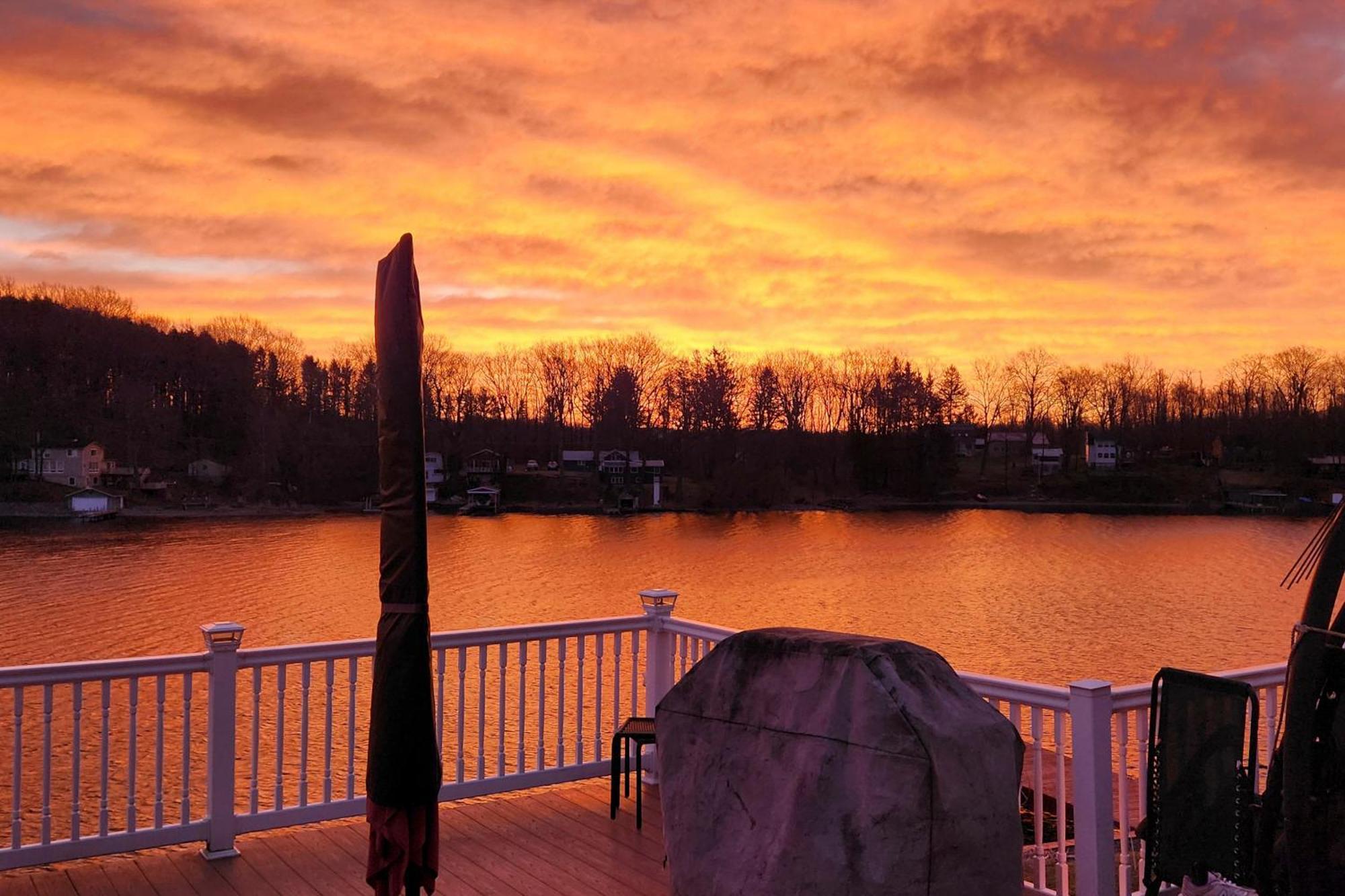 Waterfront Wolcott Vacation Rental With Deck And Views Exterior foto