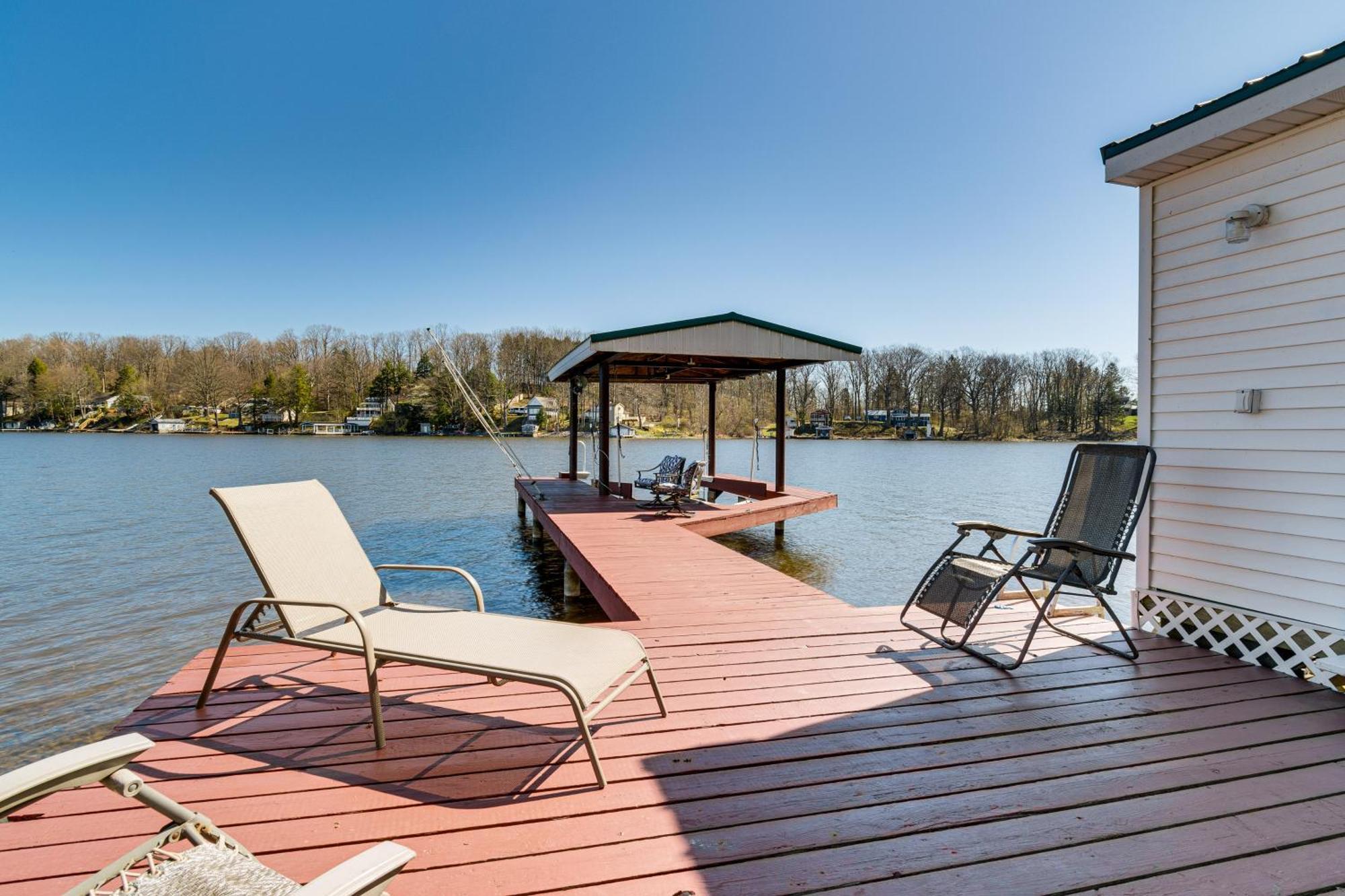 Waterfront Wolcott Vacation Rental With Deck And Views Exterior foto